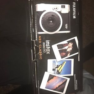 FUJIFILM instax mini 90 Neo Classic Polaroid